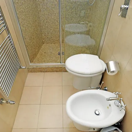 Lecco Apartment *